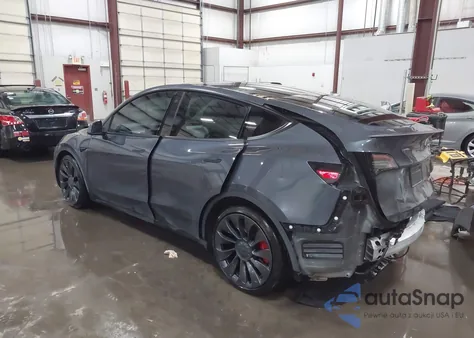 2020 Tesla Model Y Long Range Dual Motor All-Wheel Drive/Performance Dual Motor All-Wheel Drive из США, поврежденный, VIN 5YJYGDEF0LF034402